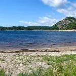 4 Bedroom Amazing In Lindesnes Nyaraló