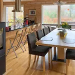 4 Bedroom Amazing In Lindesnes * Eigeland