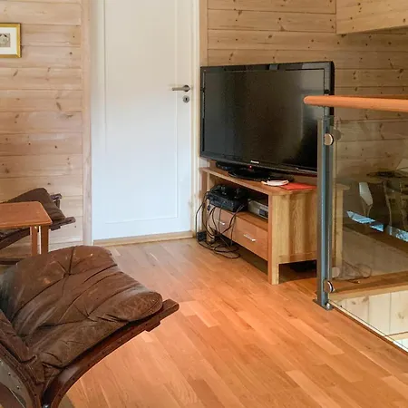 4 Bedroom Amazing In Lindesnes Feriehus *