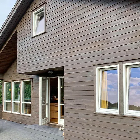 Feriehus 4 Bedroom Amazing In Lindesnes *