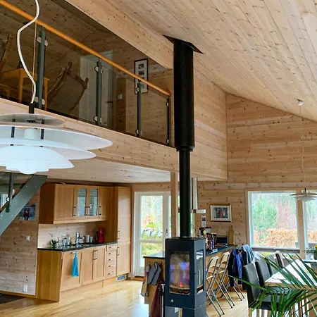 4 Bedroom Amazing In Lindesnes Eigeland