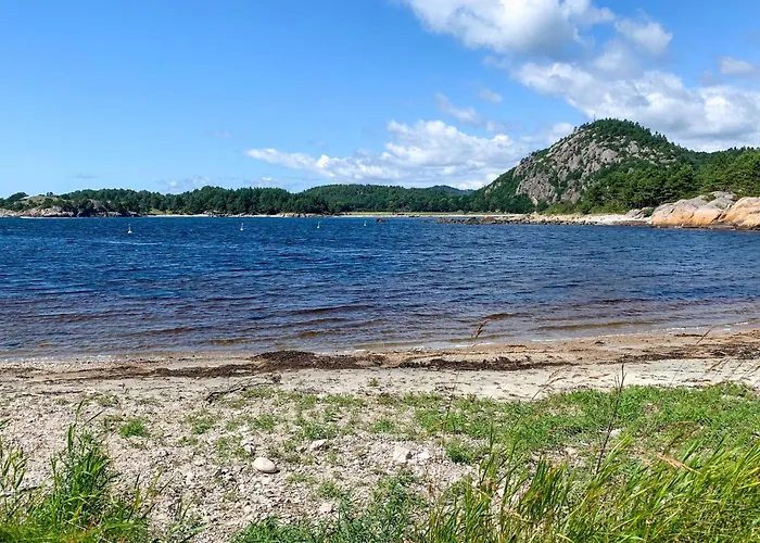 4 Bedroom Amazing In Lindesnes Дом отдыха