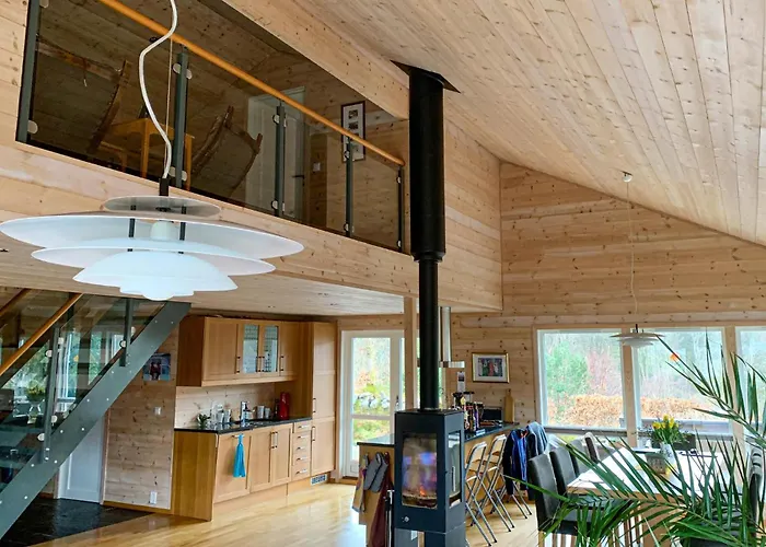 4 Bedroom Amazing In Lindesnes Eigeland