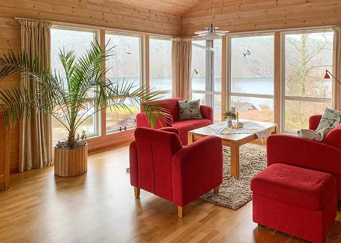 Дом отдыха 4 Bedroom Amazing In Lindesnes